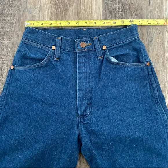 Vintage Wrangler Jeans - Picture 4 of 13